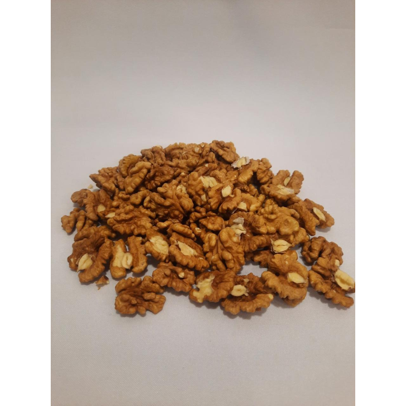 Горіх волоський  (грецький), бабочка. 100 грам